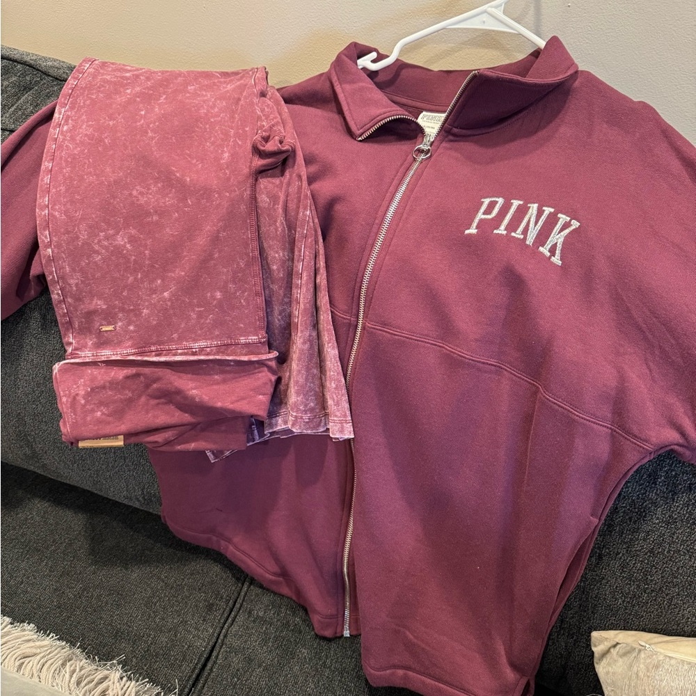 PINK ZIPPER TOP WITH MATCHING FLARE LEGGINGS.  Medium top (ran big) XL Pants